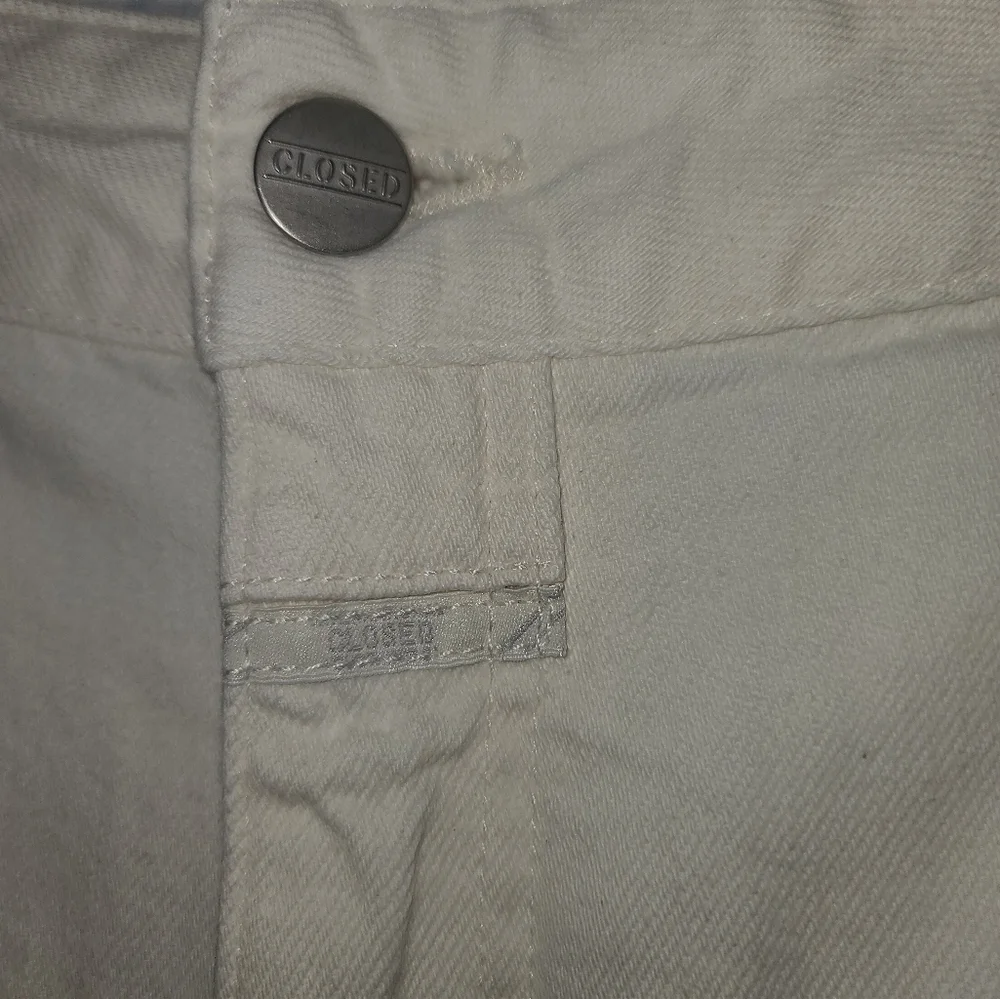 Closed white denim jeans sz 33 Nwot